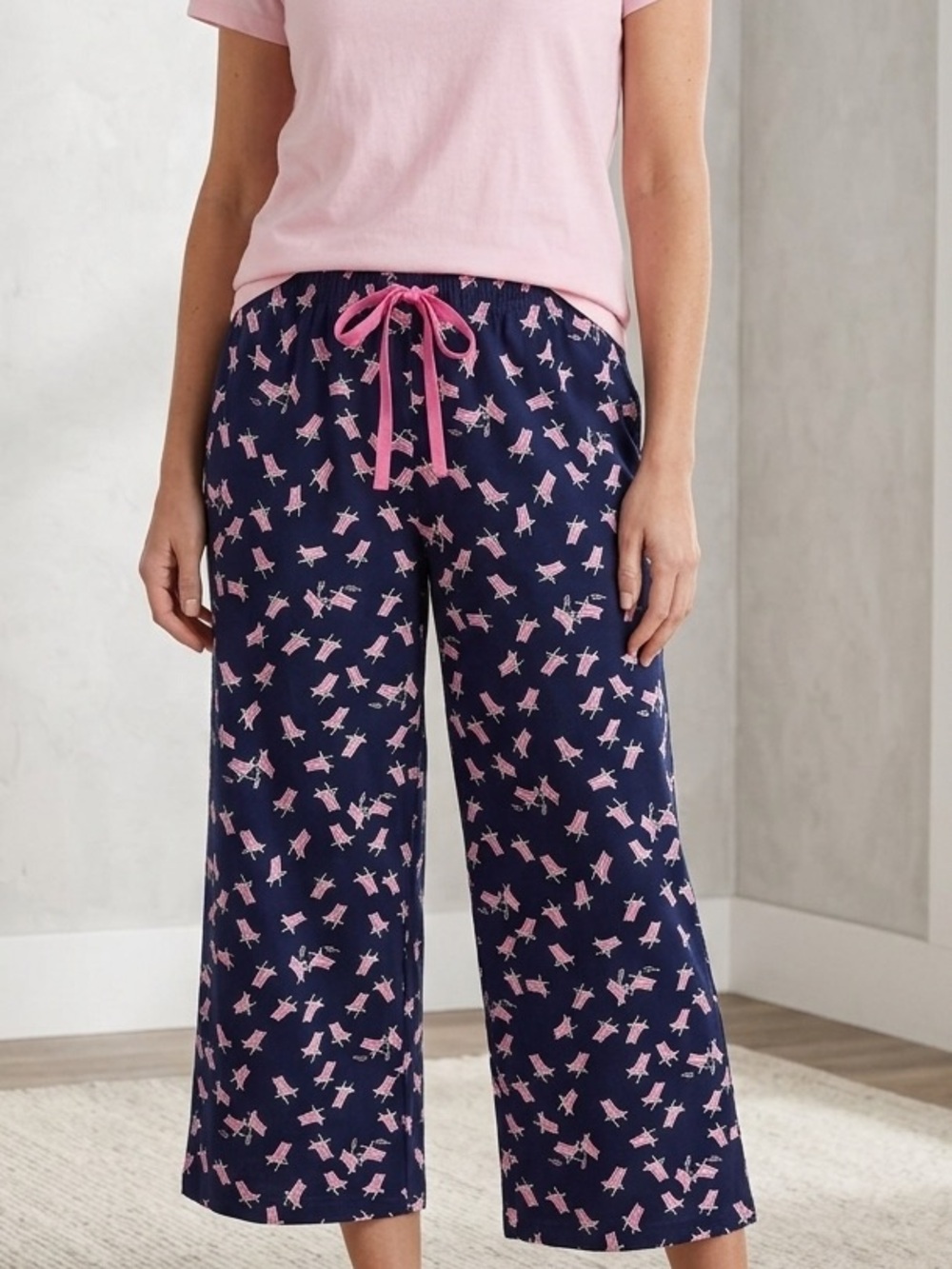 NWT HUE SleepWell Temp Tech Women's XL Pajama Pants Navy Beach Chair Wine